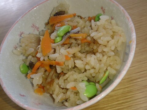 キノコたっぷり炊き込みごはん